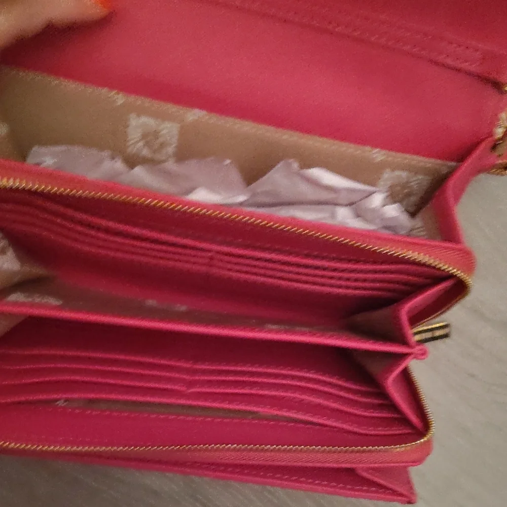 🆕3PC Anne Klein Vibrant Pink Clutch Wallet Crossbody Bag with Accessories